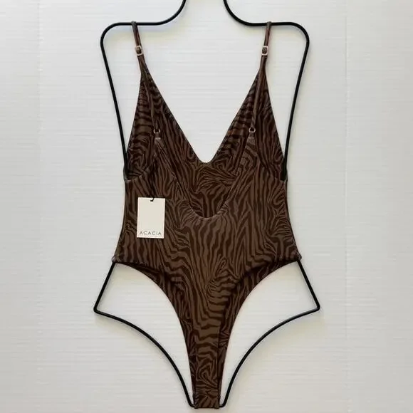 Acacia Bodywear Tavira Lining Bodysuit - Neutral Mares - V-Neck - Minimal Cut - Picture 2 of 10